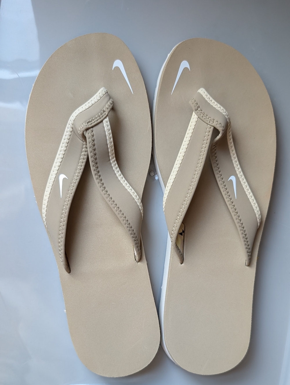 Nike Women's Celso Womans Thong Flip Flop Sandal